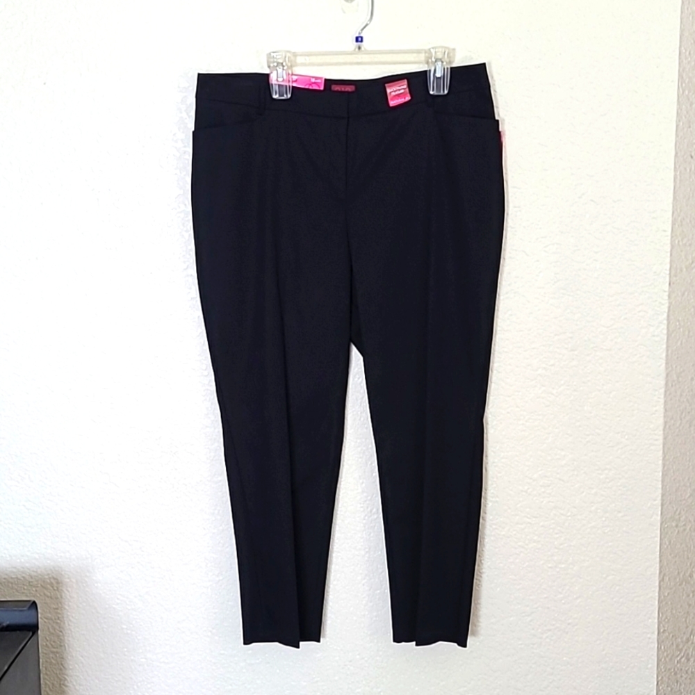 212 Collection from Kohl's black ankle pants, size 18